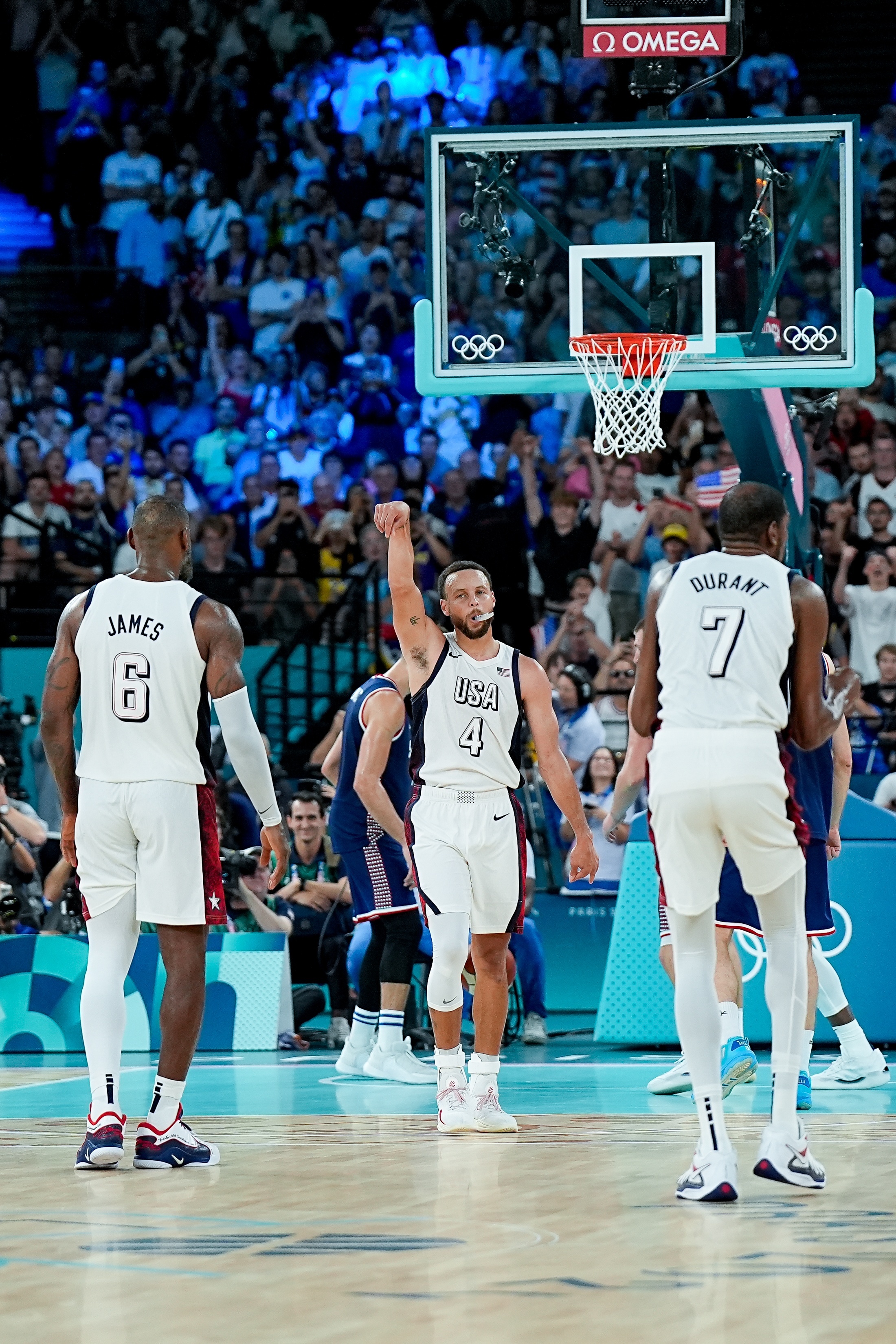 星空体育官方网站 杜兰特在曼联比赛中连败,出色防守引发热议的球员 